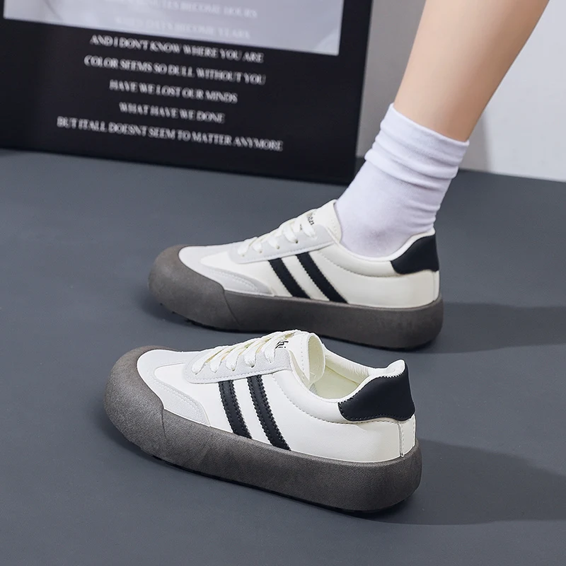 Дамски обувки Dexun, Новост есента 2023, черно-бели маратонки в ретро стил, Универсални ежедневни спортни обувки Forrest Gump, якета Изображение 0