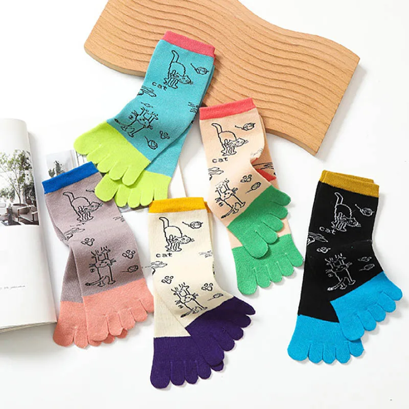 5 двойки модни женски къси чорапи, с хубави анимационни котка от чист памук млад мека ярки цветове Harajuku Happy 5 Finger Чорапи Момиче Изображение 4